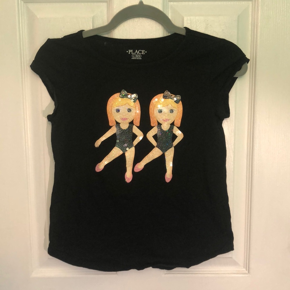 🛒 Black T-shirt w/ Sequin Emoji Size: 10/12